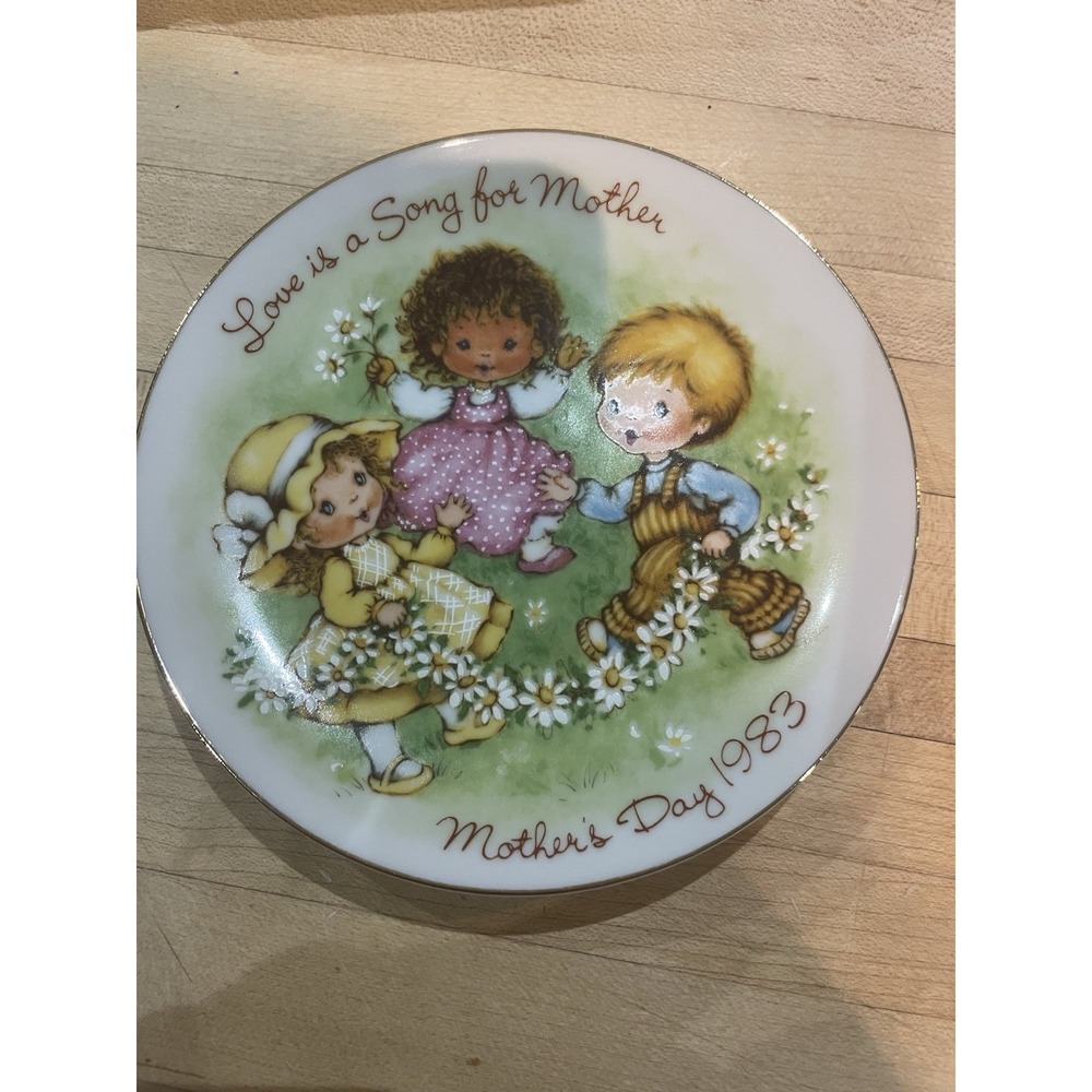 1983 A On Mothers Day Love Is A Song Origional Box Vtg The Year You Were Born